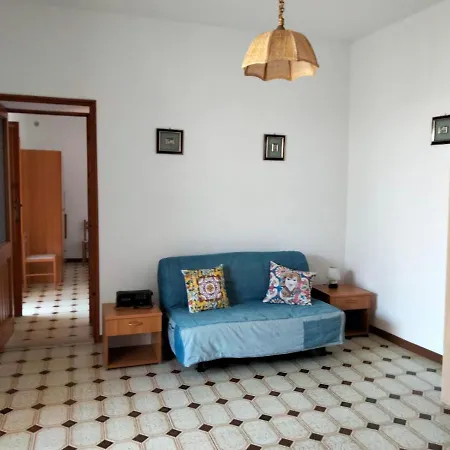 Apartment Casa Canneto A Canneto Affitti Brevi Italia *